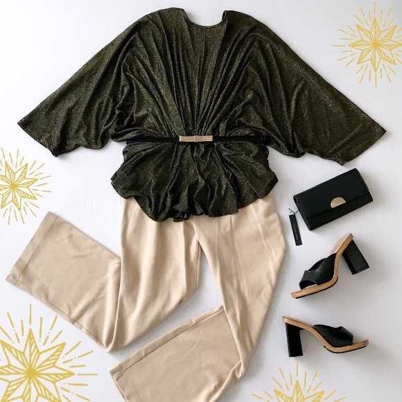 Louizon Paris Nina Metallic Gold Top (Size 1) - Picture 3 of 13